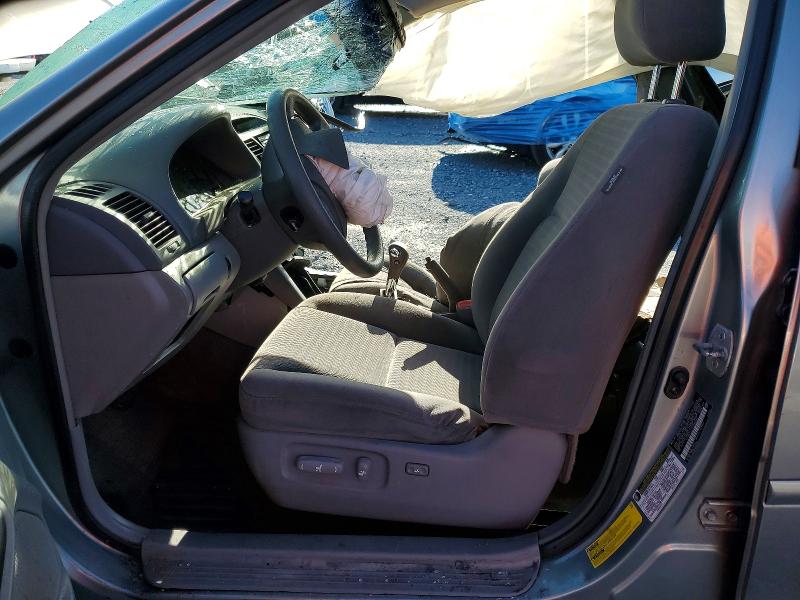 Photo 7 from auction – 2005 TOYOTA CAMRY with VIN 4T1BE30K15U996160