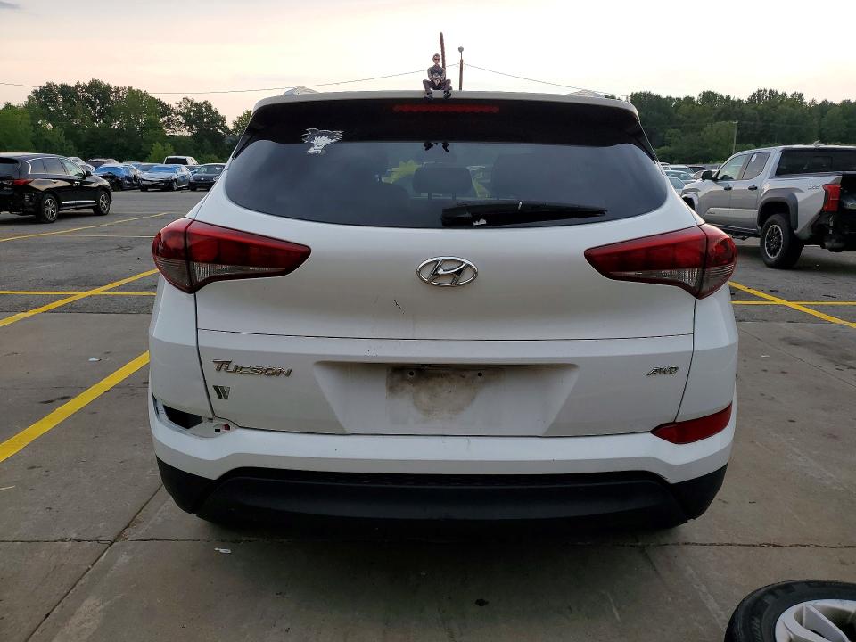 Photo 6 from auction – 2017 HYUNDAI TUCSON with VIN KM8J3CA44HU297465