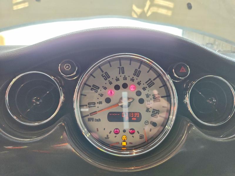 Photo 9 from auction – 2006 MINI COOPER with VIN WMWRH33536TL93537