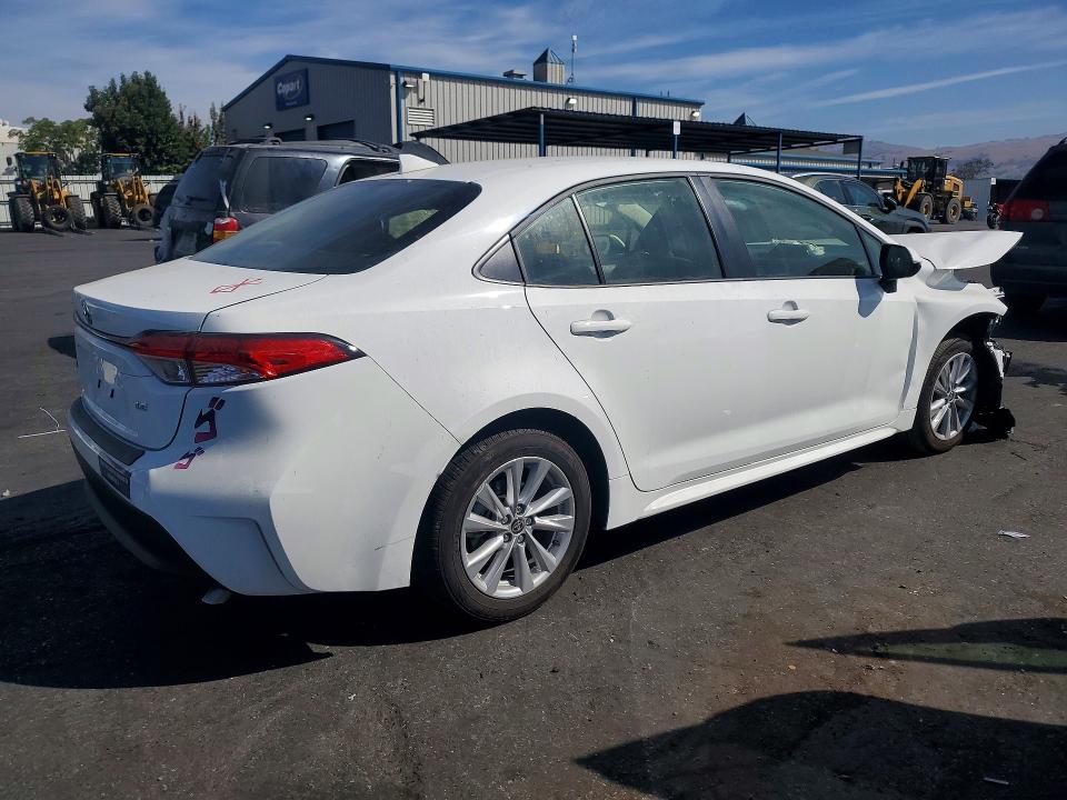 Photo 3 from auction – 2026 TOYOTA COROLLA with VIN JTDB4MEEXT3046611
