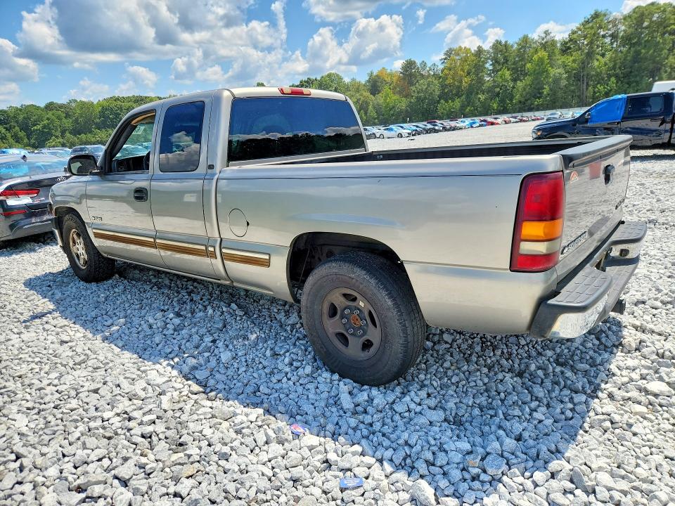 Photo 2 from auction – 2002 CHEVROLET SILVERADO with VIN 2GCEC19T721212157