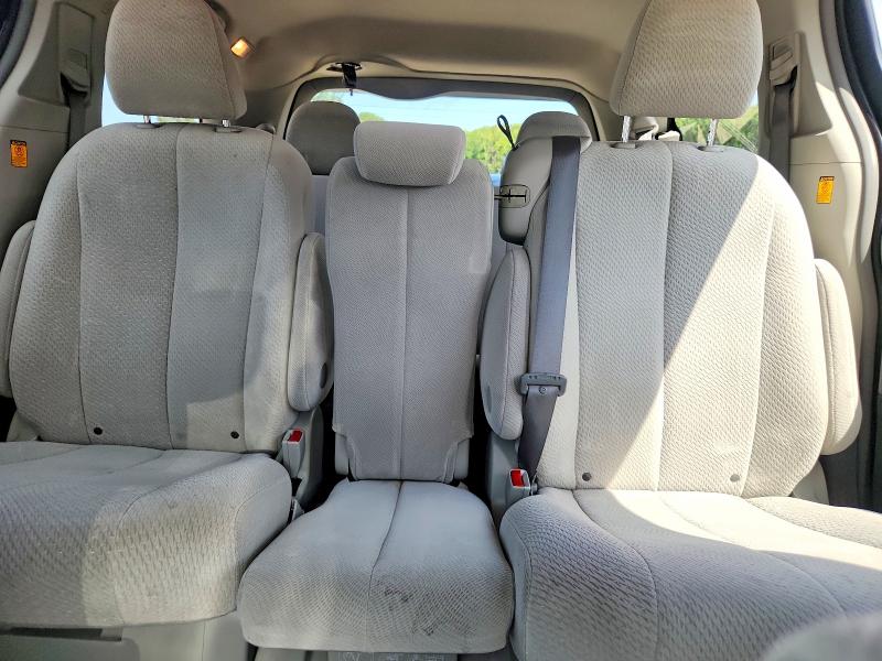 Photo 10 from auction – 2011 TOYOTA SIENNA with VIN 5TDKK3DC0BS050051