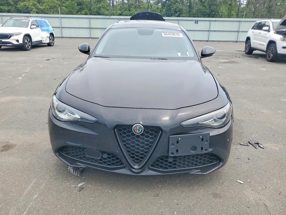 Снимка 5 от търг – 2019 ALFA ROMEO GIULIA с VIN ZARFANBN7K7612936