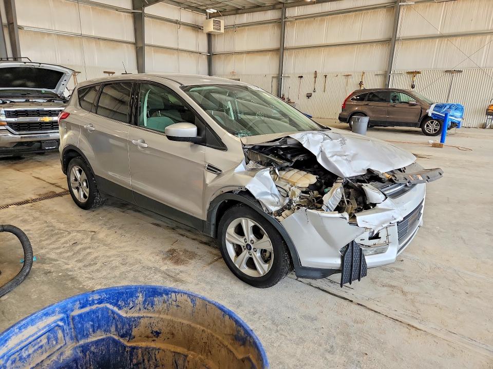 Photo 4 from auction – 2016 FORD ESCAPE with VIN 1FMCU0G73GUC89751
