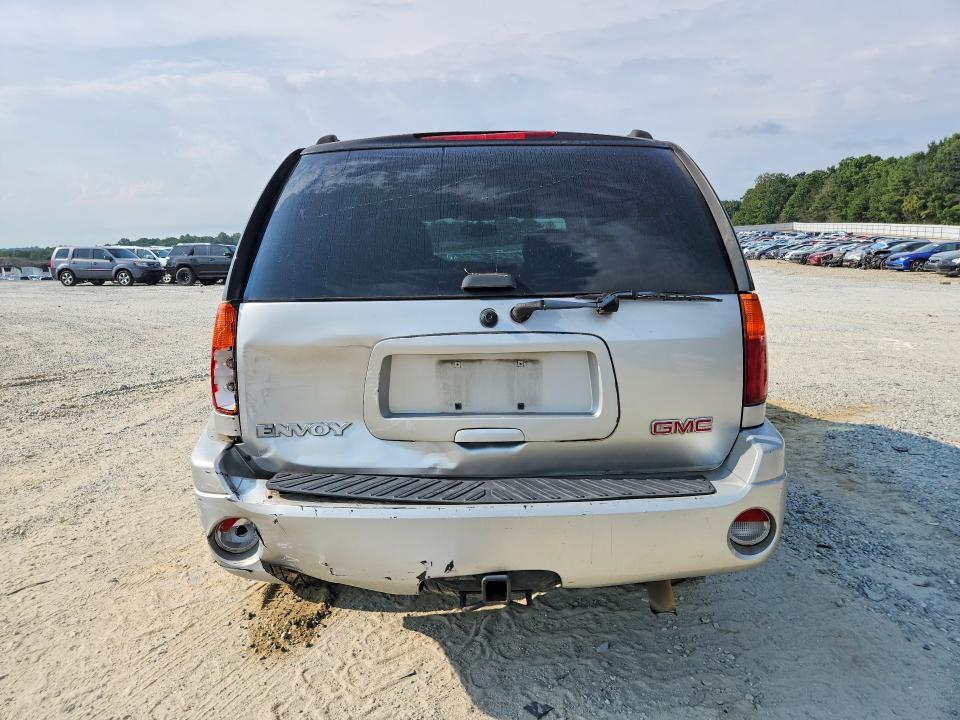 Photo 6 from auction – 2005 GMC ENVOY with VIN 1GKDS13S852328443