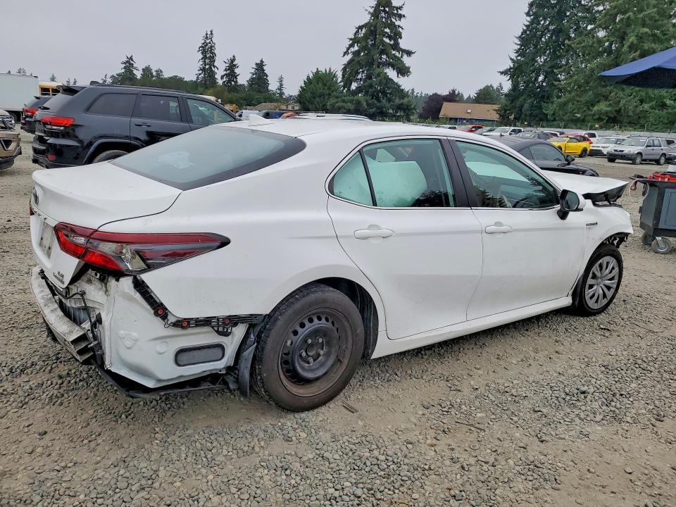 Photo 3 from auction – 2021 TOYOTA CAMRY with VIN 4T1C31AK6MU549982