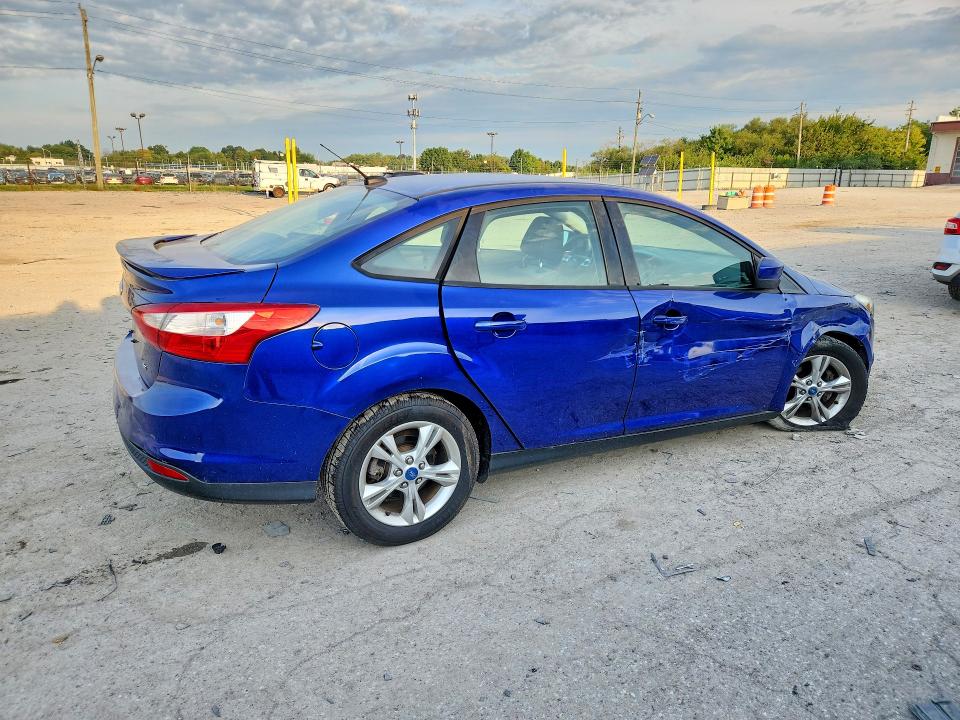 Photo 3 from auction – 2012 FORD FOCUS with VIN 1FAHP3F21CL300177