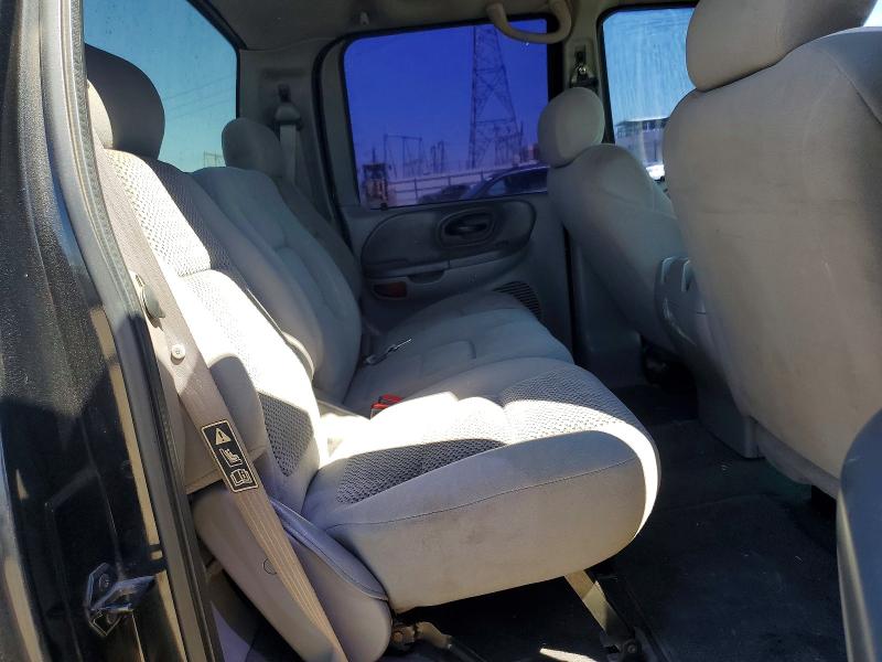 Photo 10 from auction – 2003 FORD F150 with VIN 1FTRW07613KC83016