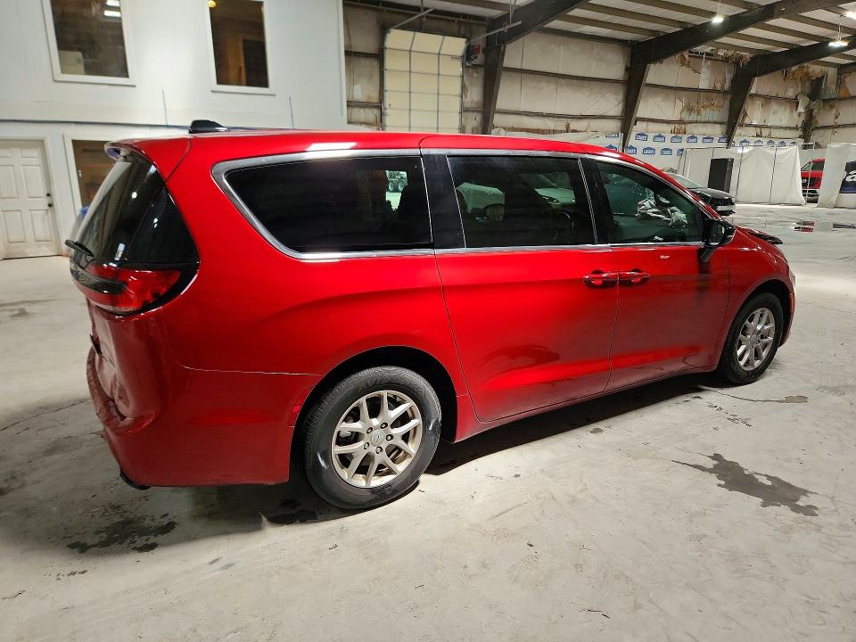 Photo 3 from auction – 2026 CHRYSLER PACIFICA with VIN 2C4RC1BG9TR175243