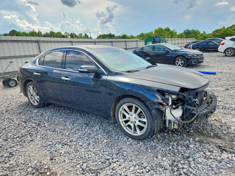 Photo 4 from auction – 2010 NISSAN MAXIMA with VIN 1N4AA5AP5AC833728