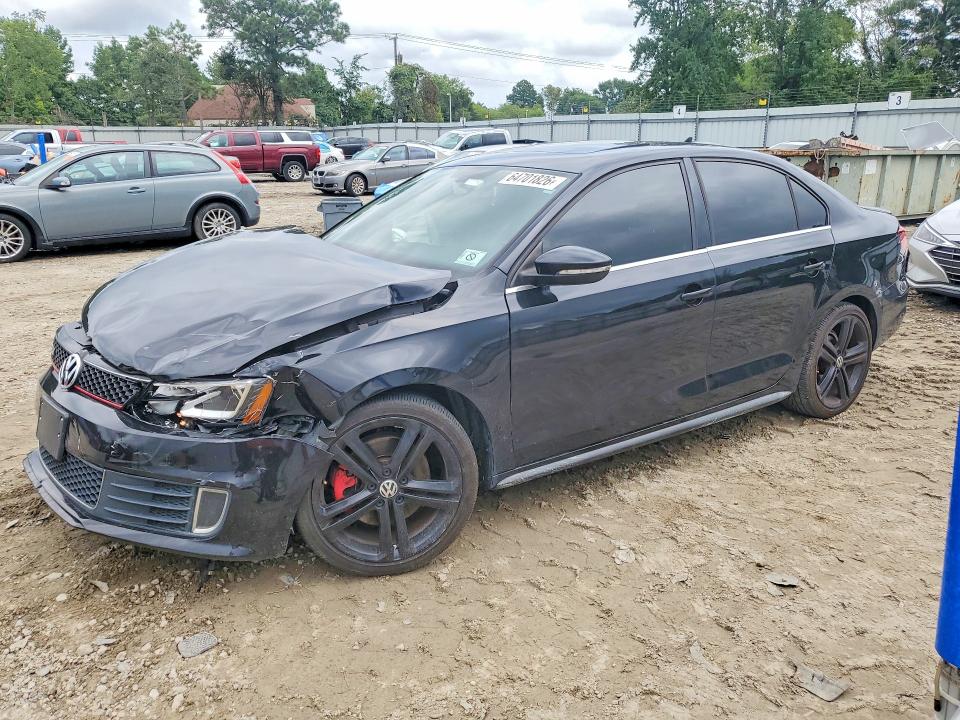 Photo 1 from auction – 2015 VOLKSWAGEN JETTA with VIN 3VW4T7AJ5FM273379