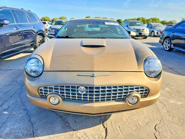 Photo 5 from auction – 2005 FORD THUNDERBIRD with VIN 1FAHP60A25Y103185