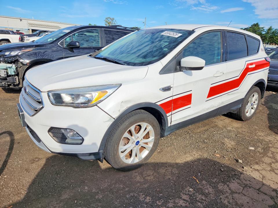 FORD ESCAPE 2017 with VIN 1FMCU9GD5HUB72040 - Photo from auction