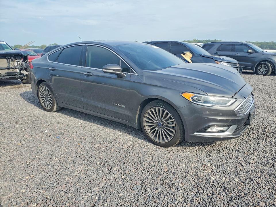 Photo 4 from auction – 2018 FORD FUSION with VIN 3FA6P0RU4JR103263