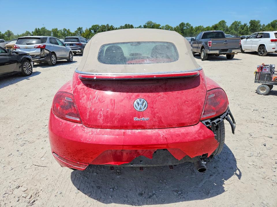 Photo 6 from auction – 2015 VOLKSWAGEN BEETLE with VIN 3VW7T7AT2FM810241