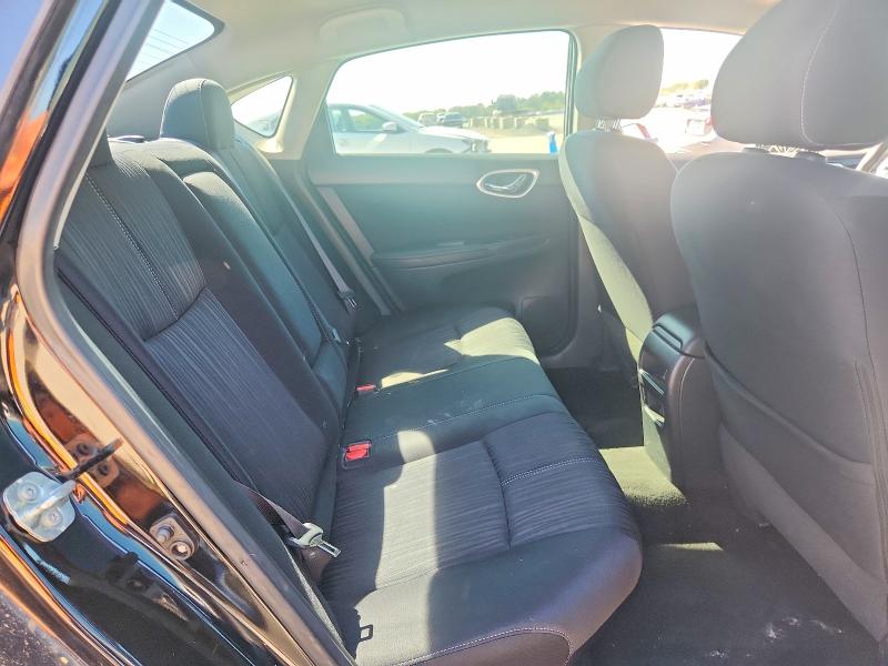 Photo 10 from auction – 2017 NISSAN SENTRA with VIN 3N1AB7AP1HL710562