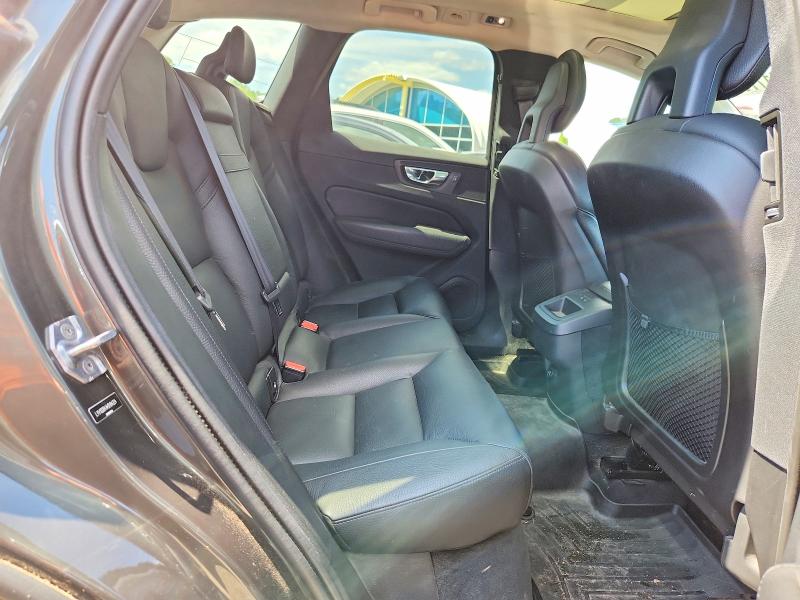 Photo 11 from auction – 2019 VOLVO XC60 with VIN LYV102RK4KB184224