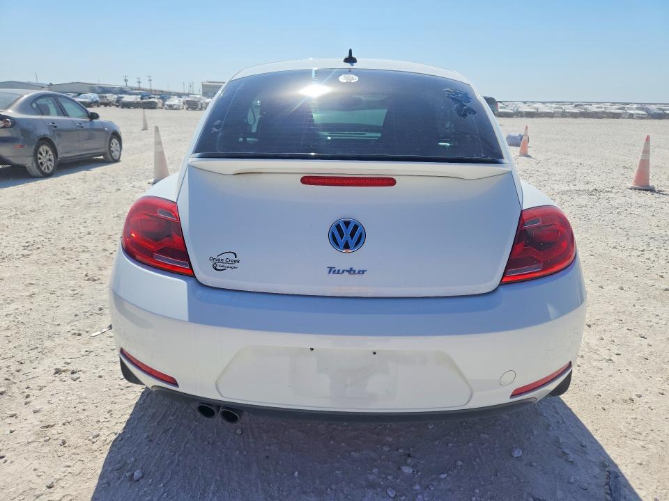 Photo 6 from auction – 2016 VOLKSWAGEN BEETLE with VIN 3VWJ07AT6GM617168