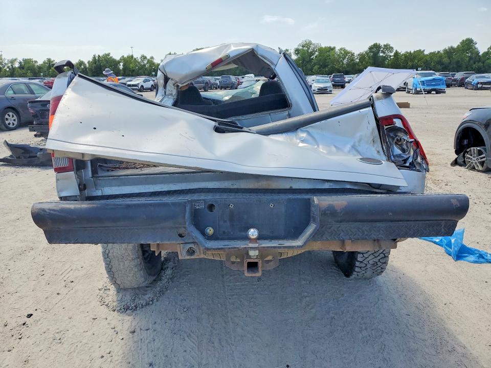 Photo 6 from auction – 2003 FORD F250 with VIN 1FTNW21F23EB11448
