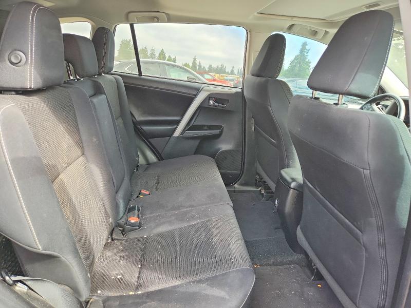 Фото 11 с аукциона – 2018 TOYOTA RAV4 с VIN 2T3RFREV1JW757789
