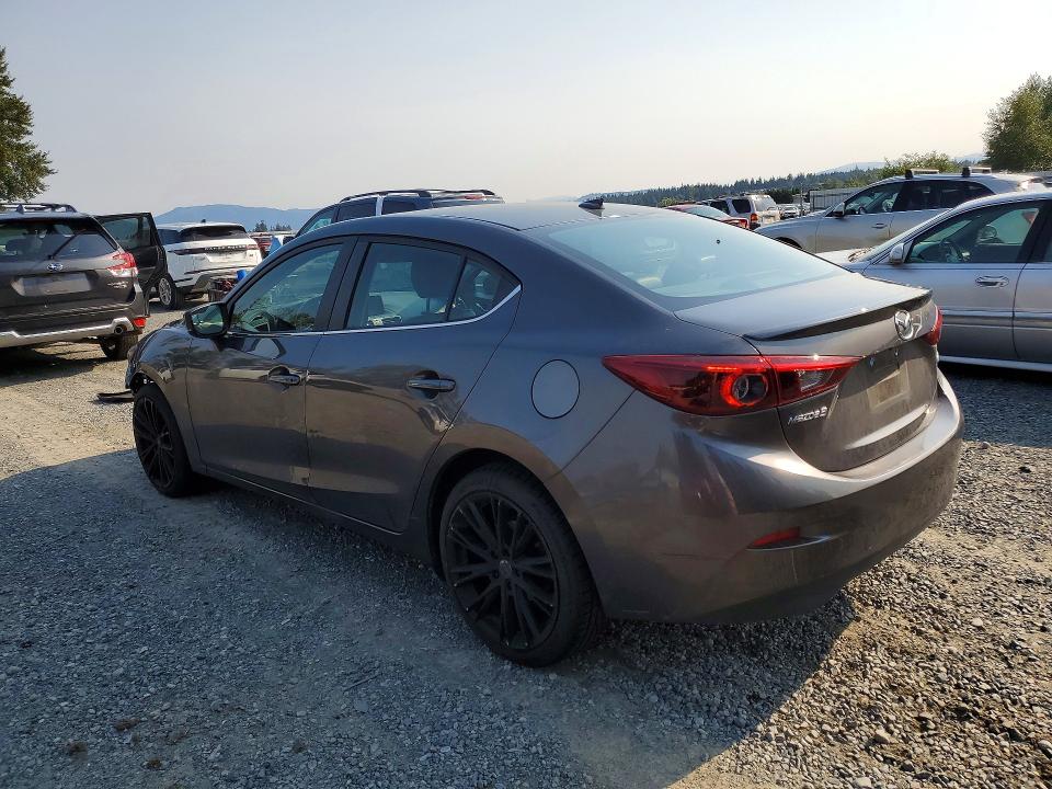 Photo 2 from auction – 2018 MAZDA 3 with VIN 3MZBN1W35JM262772