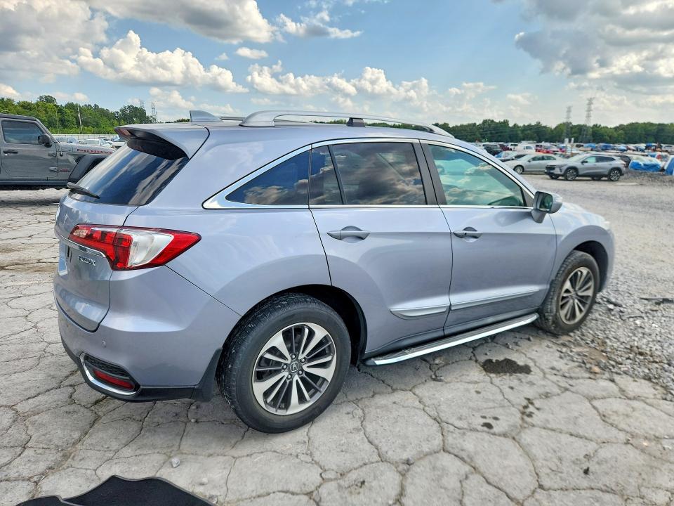 Photo 3 from auction – 2016 ACURA RDX with VIN 5J8TB3H79GL014936