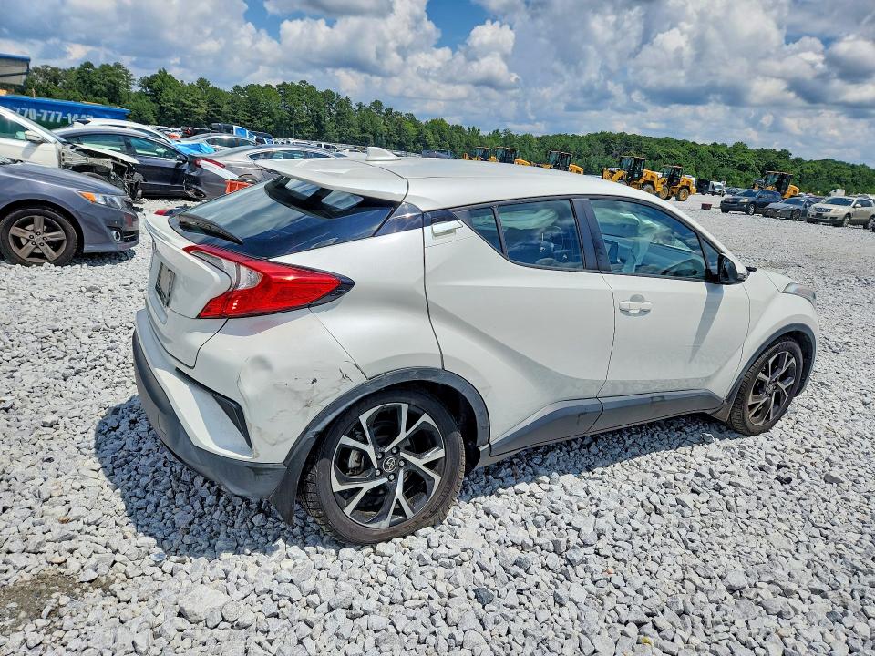 Photo 3 from auction – 2018 TOYOTA C-HR with VIN NMTKHMBX3JR050486