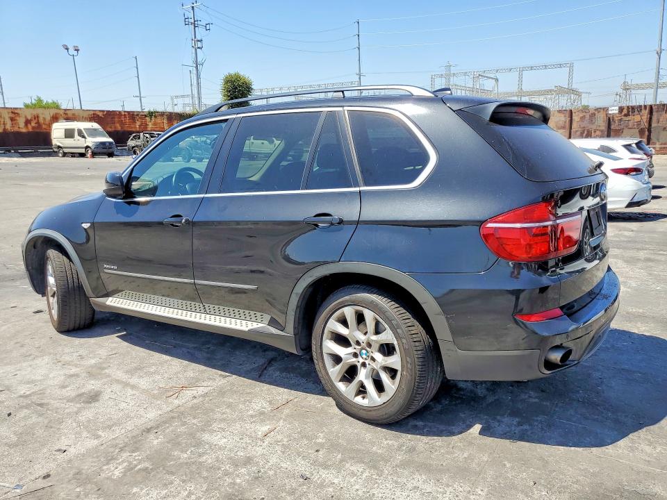 Photo 2 from auction – 2013 BMW X5 with VIN 5UXZV4C5XD0B21021