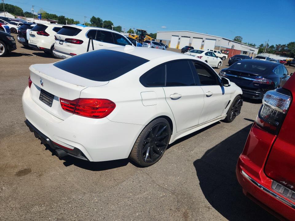 Photo 3 from auction – 2015 BMW 428 with VIN WBA4A5C58FG052122