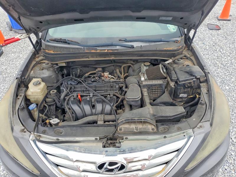 Photo 11 from auction – 2011 HYUNDAI SONATA with VIN 5NPEB4AC3BH119988