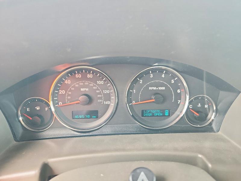 Photo 9 from auction – 2006 JEEP COMMANDER with VIN 1J8HG48K16C307799
