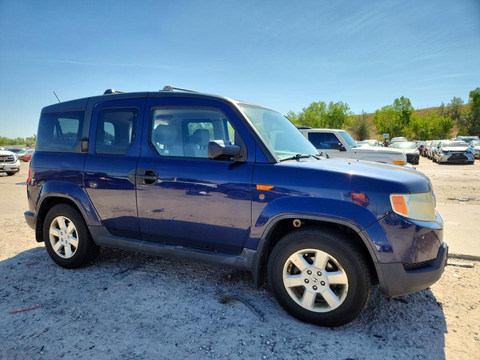 Photo 4 from auction – 2010 HONDA ELEMENT with VIN 5J6YH2H77AL007952