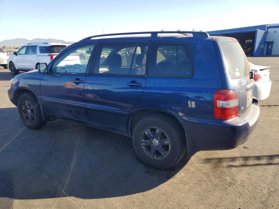 Photo 2 from auction – 2004 TOYOTA HIGHLANDER with VIN JTEGP21A140016075