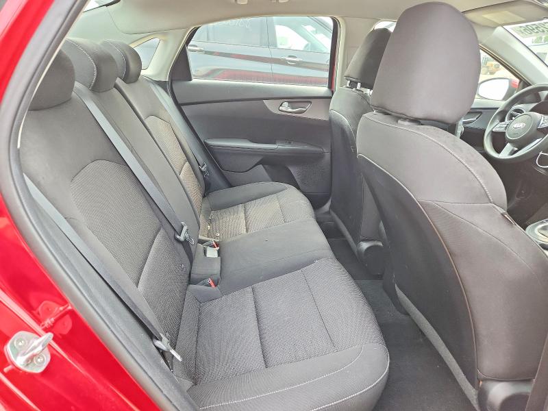 Photo 10 from auction – 2019 KIA FORTE with VIN 3KPF24AD5KE039898