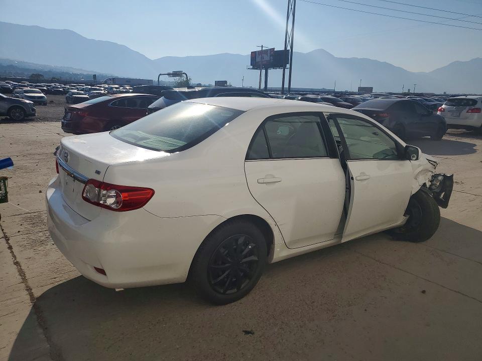 Photo 3 from auction – 2013 TOYOTA COROLLA with VIN 5YFBU4EEXDP159189