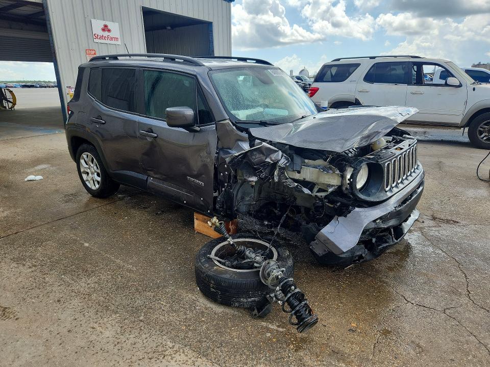 Photo 4 from auction – 2017 JEEP RENEGADE with VIN ZACCJABB7HPE43119