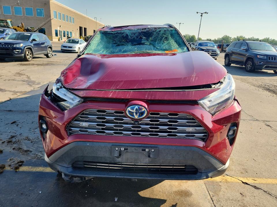 Photo 5 from auction – 2022 TOYOTA RAV4 with VIN 4T3D6RFV0NU082208
