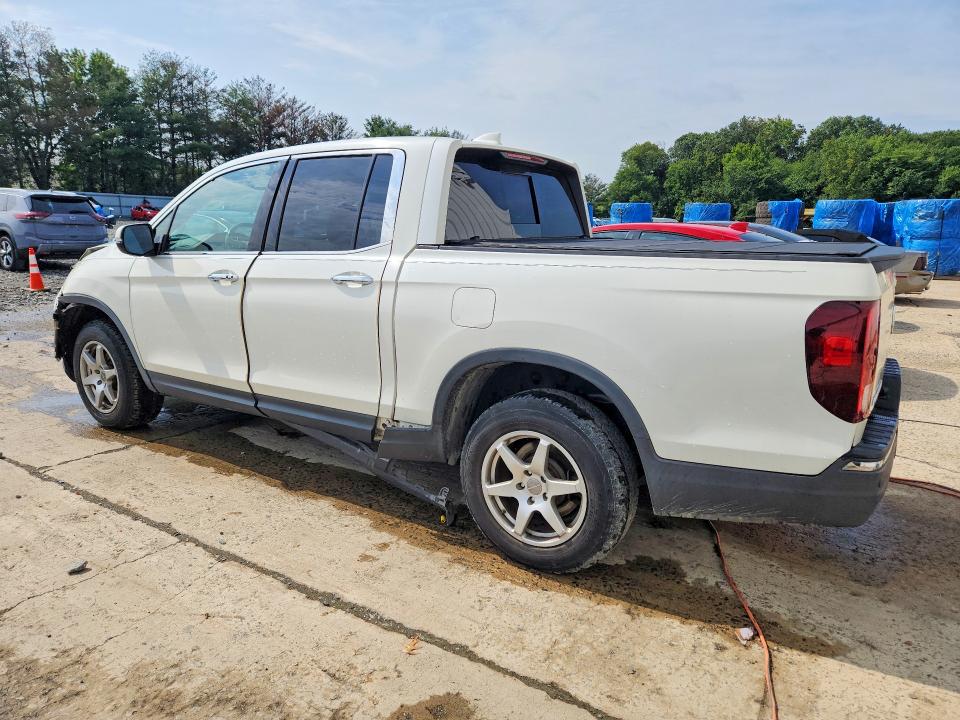 Photo 2 from auction – 2019 HONDA RIDGELINE with VIN 5FPYK3F76KB029596