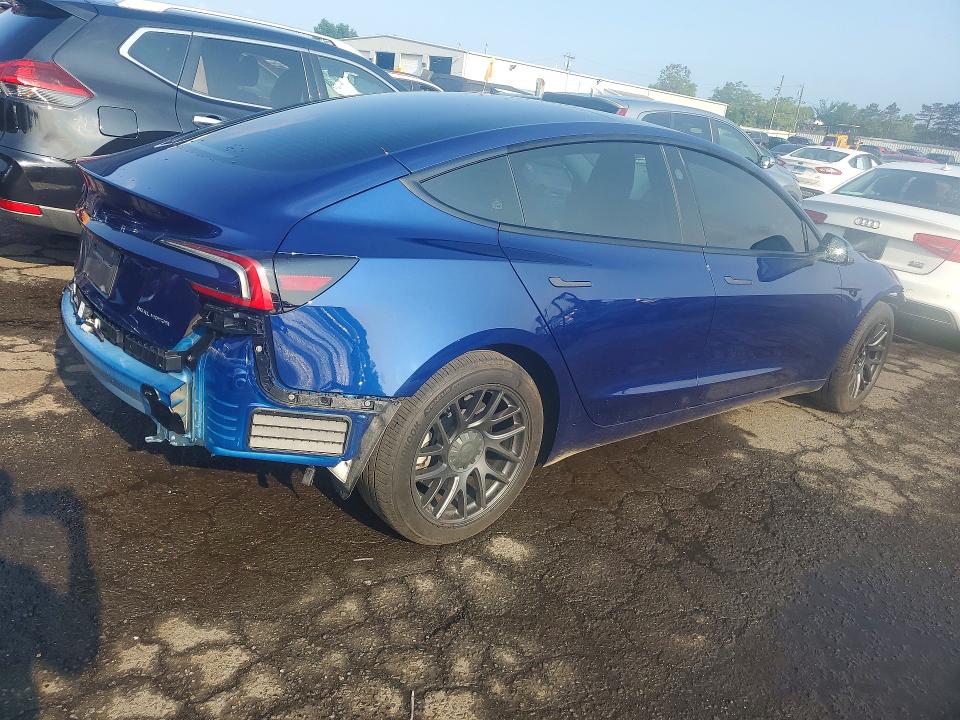 Photo 3 from auction – 2025 TESLA MODEL 3 with VIN 5YJ3E1EB5SF001812