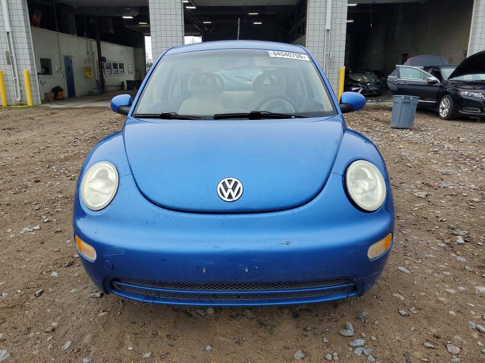 Photo 5 from auction – 2001 VOLKSWAGEN NEW BEETLE with VIN 3VWBB21C51M475646