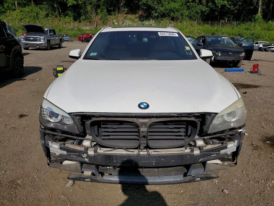 Photo 5 from auction – 2011 BMW 750 with VIN WBAKB8C55BC852108