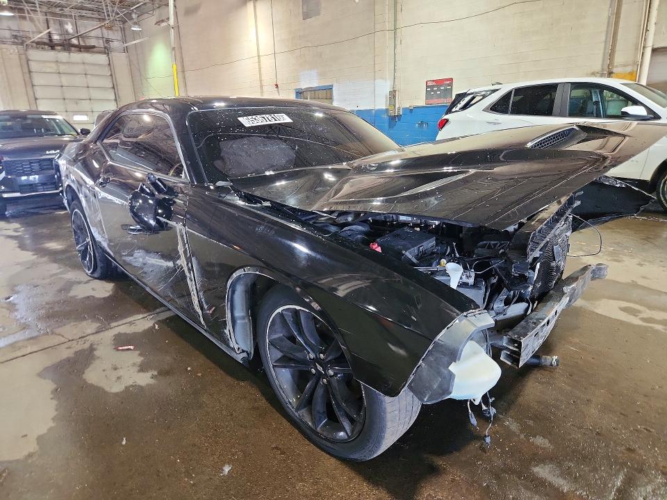 Photo 4 from auction – 2018 DODGE CHALLENGER with VIN 2C3CDZBT1JH171743