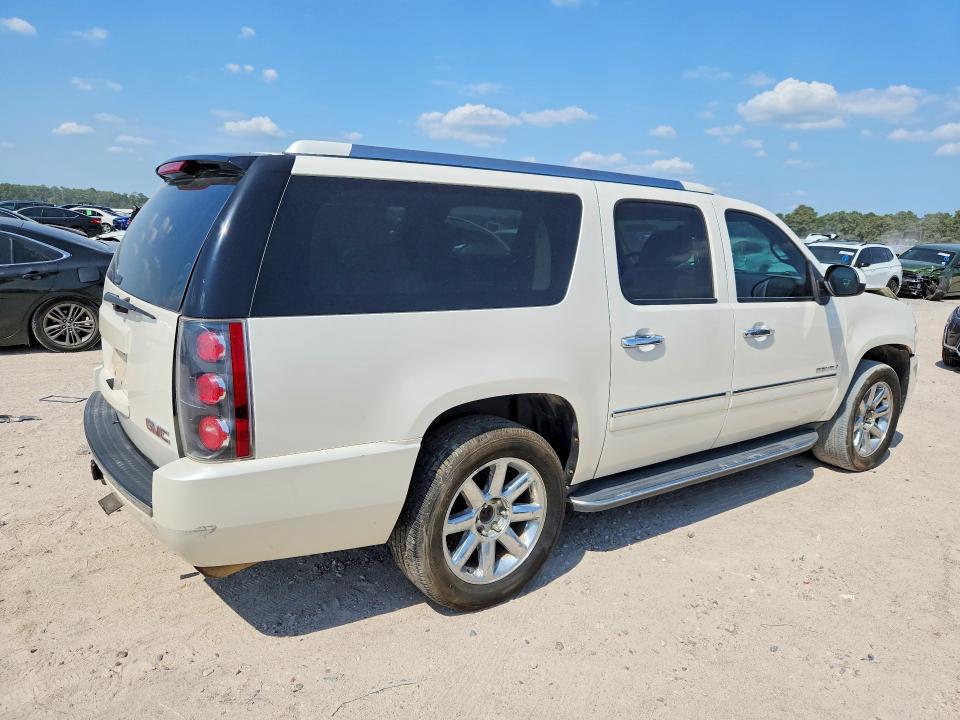 Photo 3 from auction – 2011 GMC YUKON XL with VIN 1GKS2MEF8BR167698