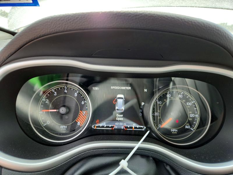 Photo 9 from auction – 2015 JEEP CHEROKEE with VIN 1C4PJMBS9FW703913