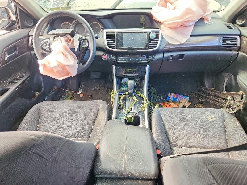 Photo 8 from auction – 2016 HONDA ACCORD with VIN 1HGCR2F72GA042002
