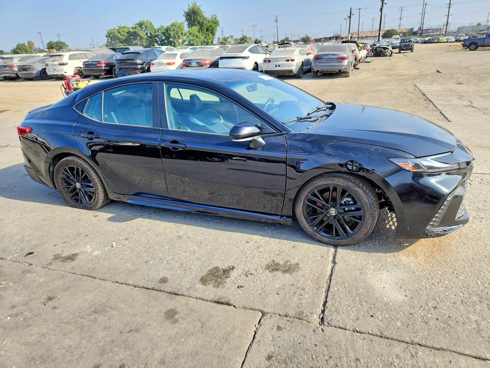 Photo 4 from auction – 2025 TOYOTA CAMRY with VIN 4T1DAACK9SU021969