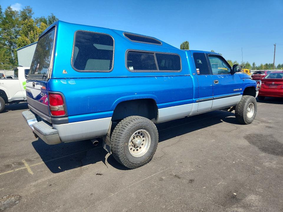 Photo 3 from auction – 2000 DODGE RAM 2500 with VIN 1B7KF23Z1YJ145986