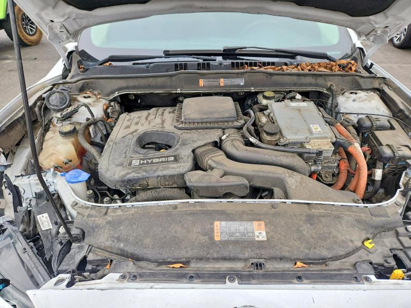 Photo 11 from auction – 2016 FORD FUSION with VIN 3FA6P0LU7GR404868