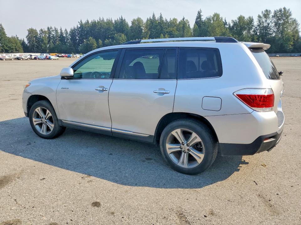 Photo 2 from auction – 2011 TOYOTA HIGHLANDER with VIN 5TDDK3EH0BS053891