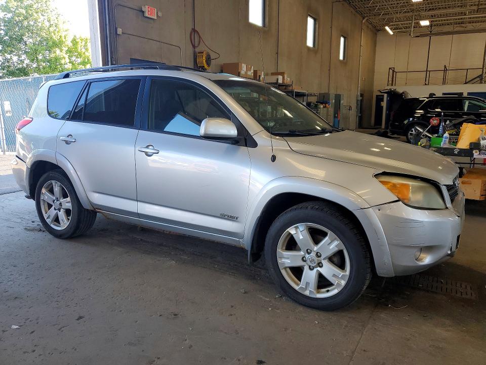 Photo 4 from auction – 2006 TOYOTA RAV4 with VIN JTMBK32V066006545